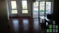 Se izdava prazen kancelariski prostor vo Skopje, Centar so povrshina od 107 m2.
 Ekstra: Klima, Greenje na struja, Lift, Nova Zgrada.
 Cena: 450 EUR